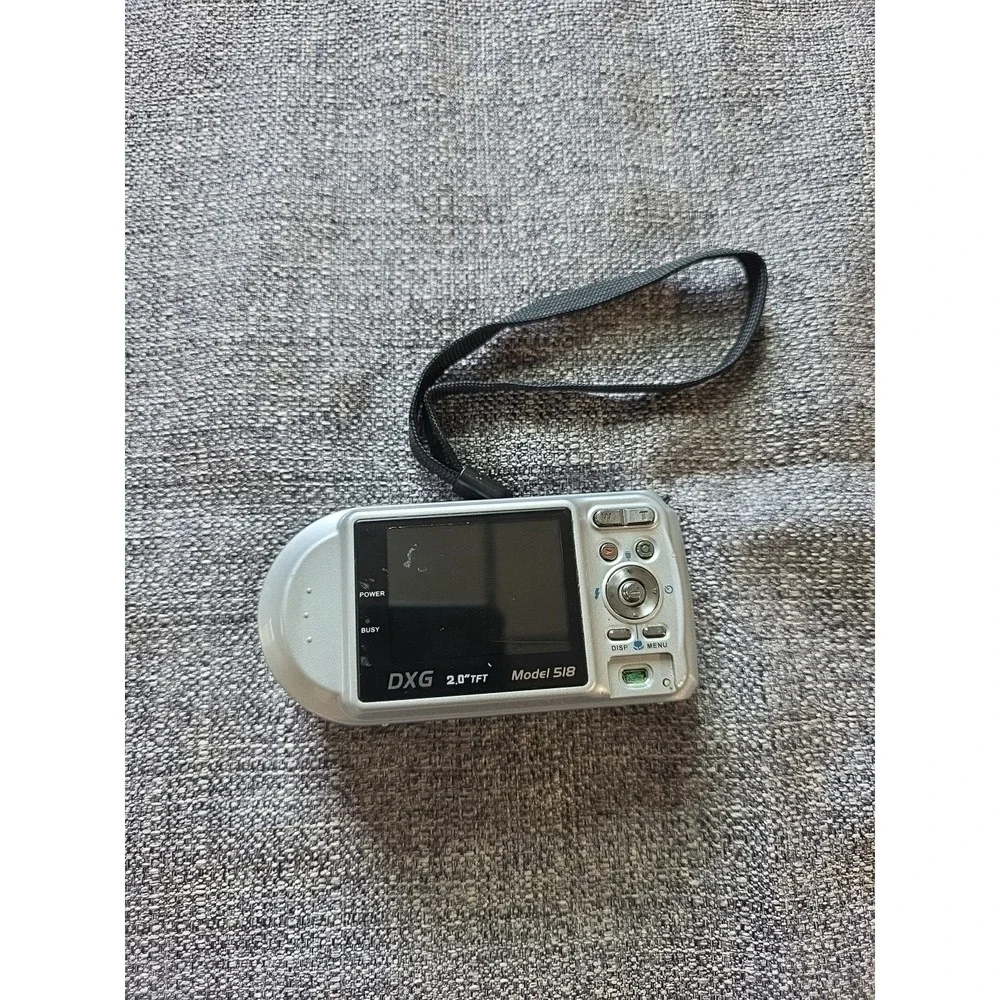 DXG Model 518 Digital Camera 5MP 3x Optical Zoom Silver UnTested No Battery
